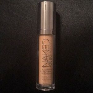 UrbanDecay Naked Skin Weightless Liquid Foundation